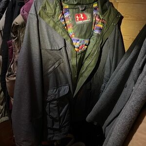 Under Armour Men's Gray winter snowboard Jacket